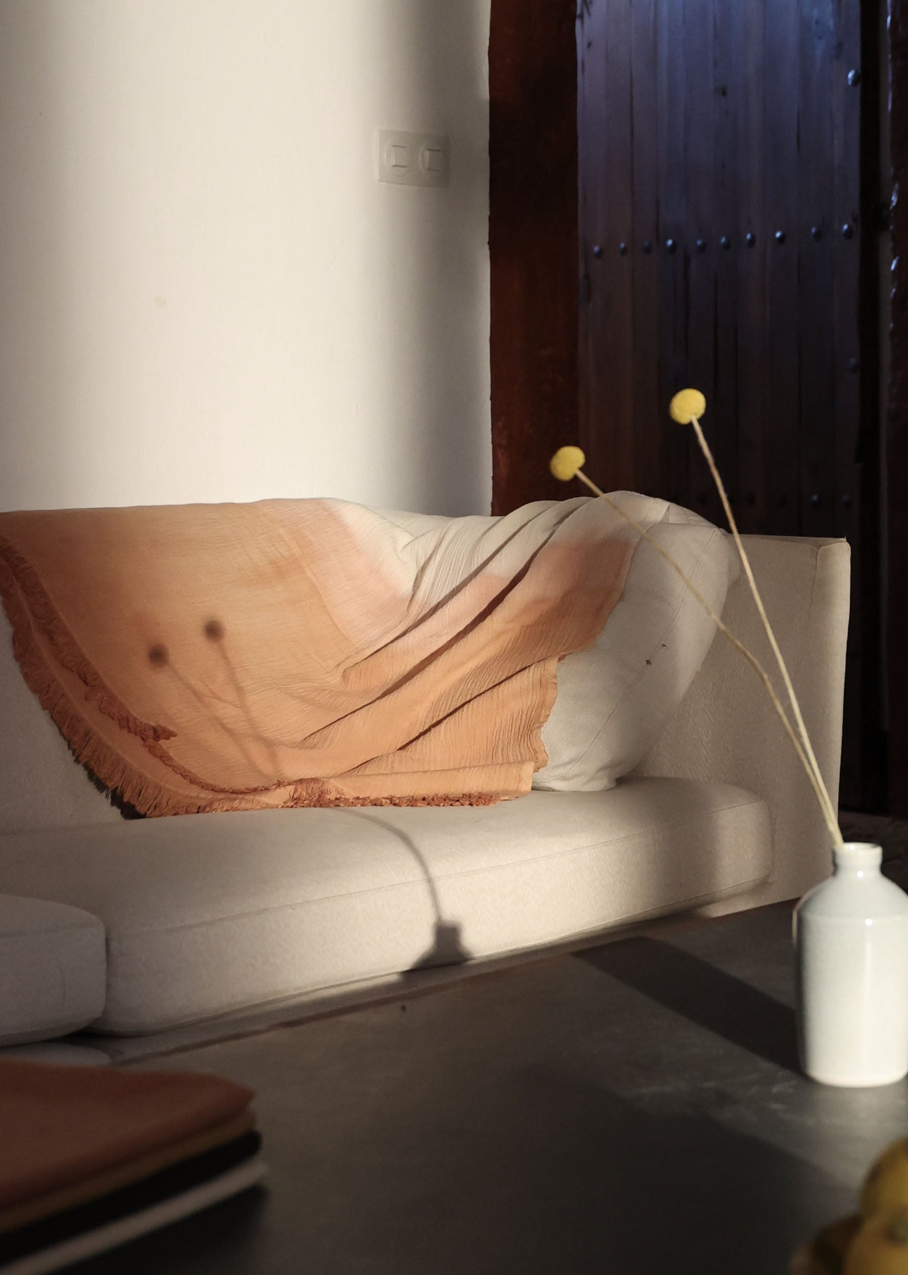 TOALLA DE DOBLE CAPA DE ALGODÓN. TÉCNICA “DIP DYE”