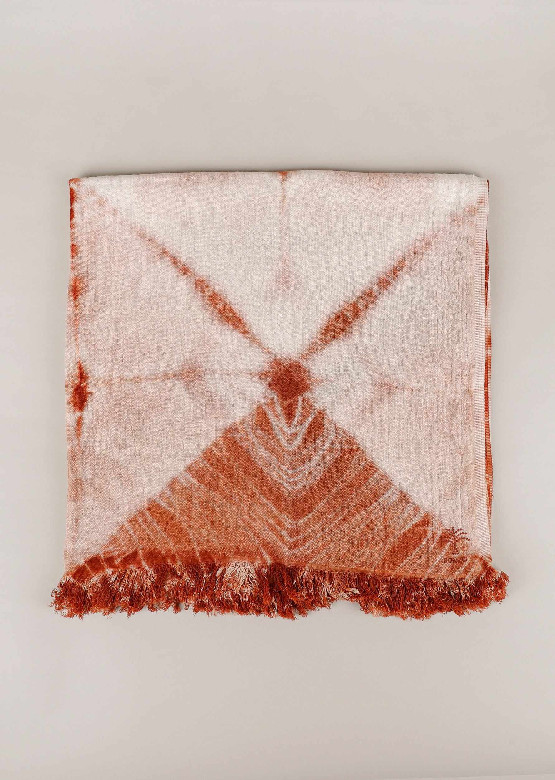 DOUBLE-CLOTH COTTON TOWEL. FOLD DYE