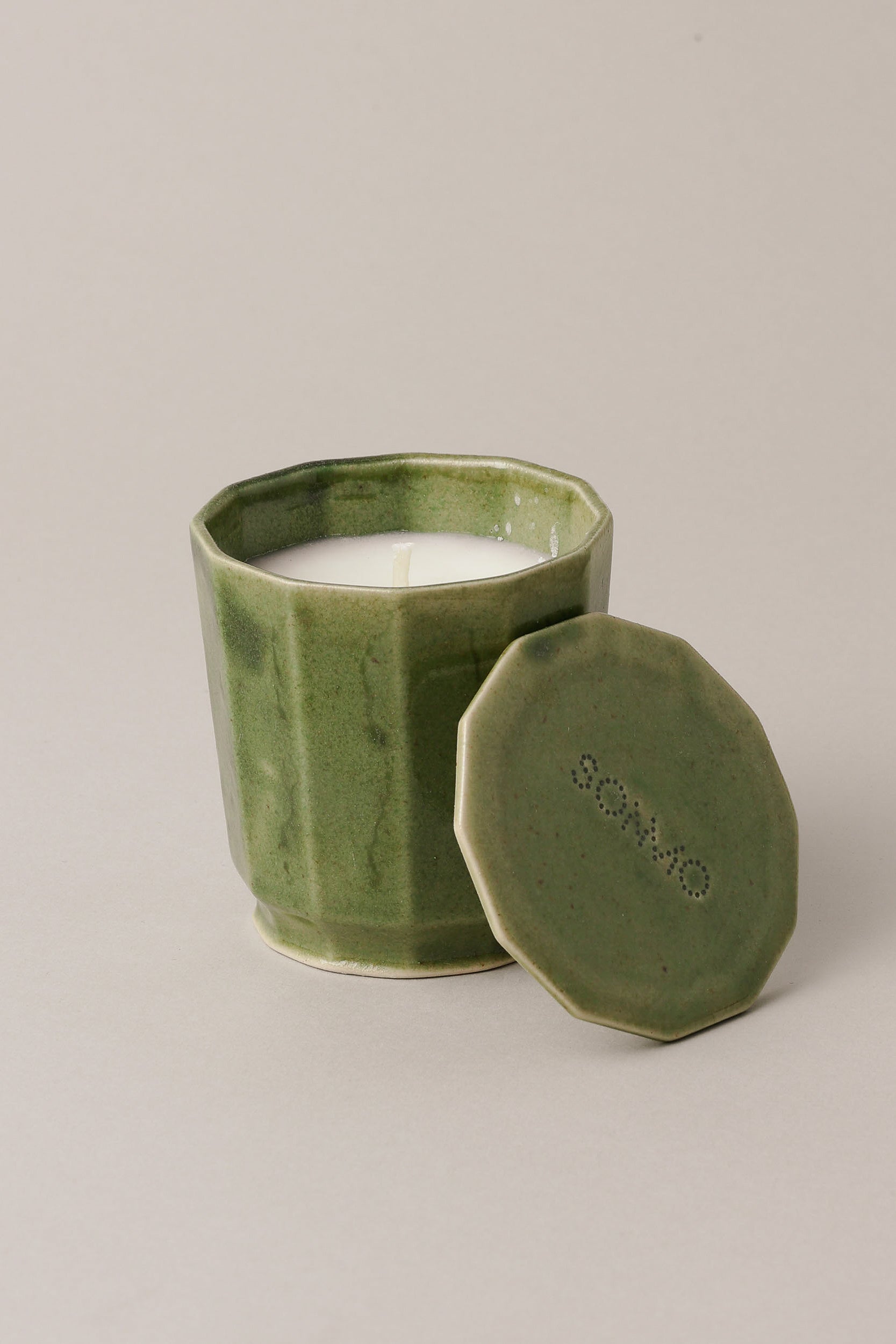 SCENTED CANDLE - EUCALYPTUS