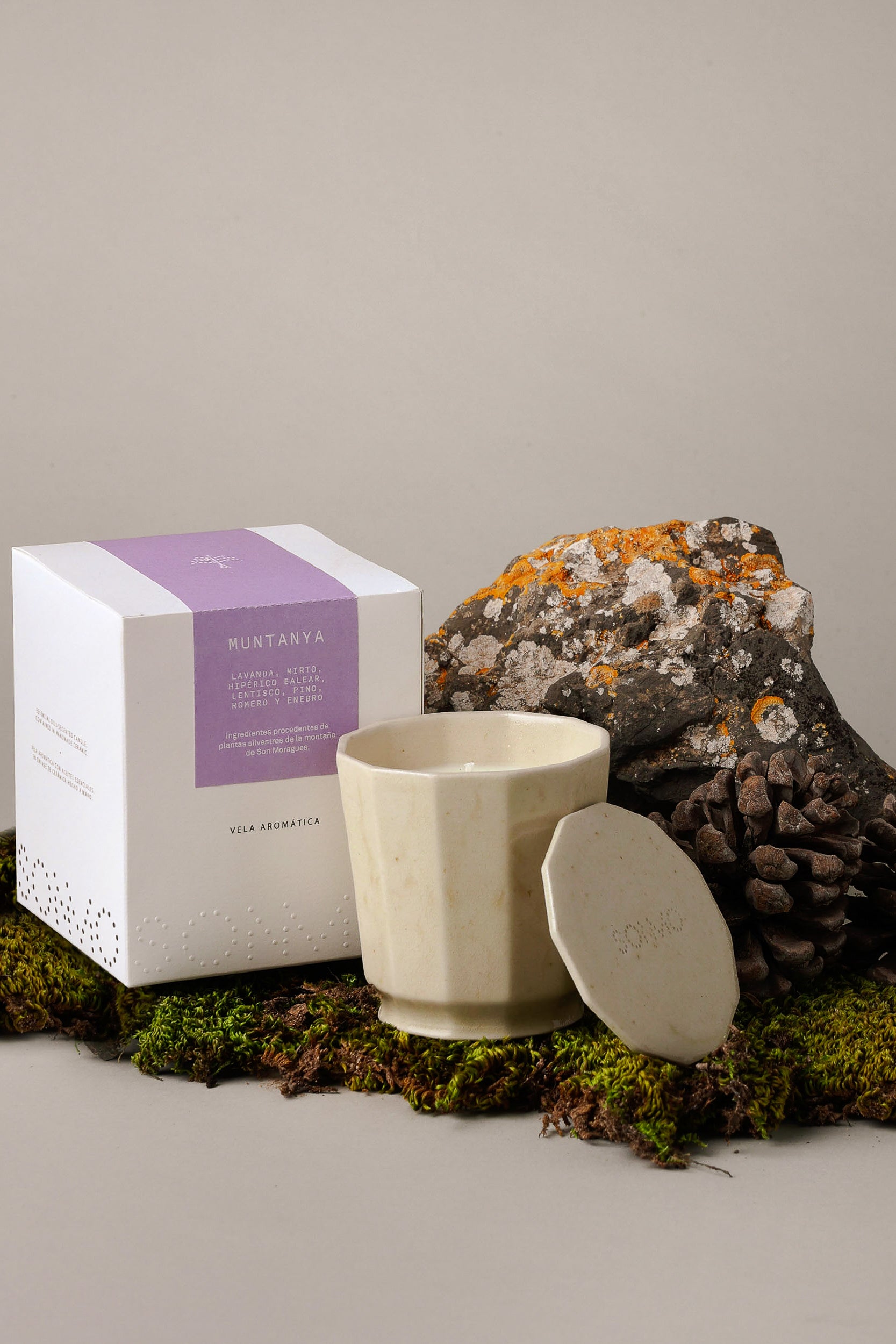 SCENTED CANDLE - MUNTANYA