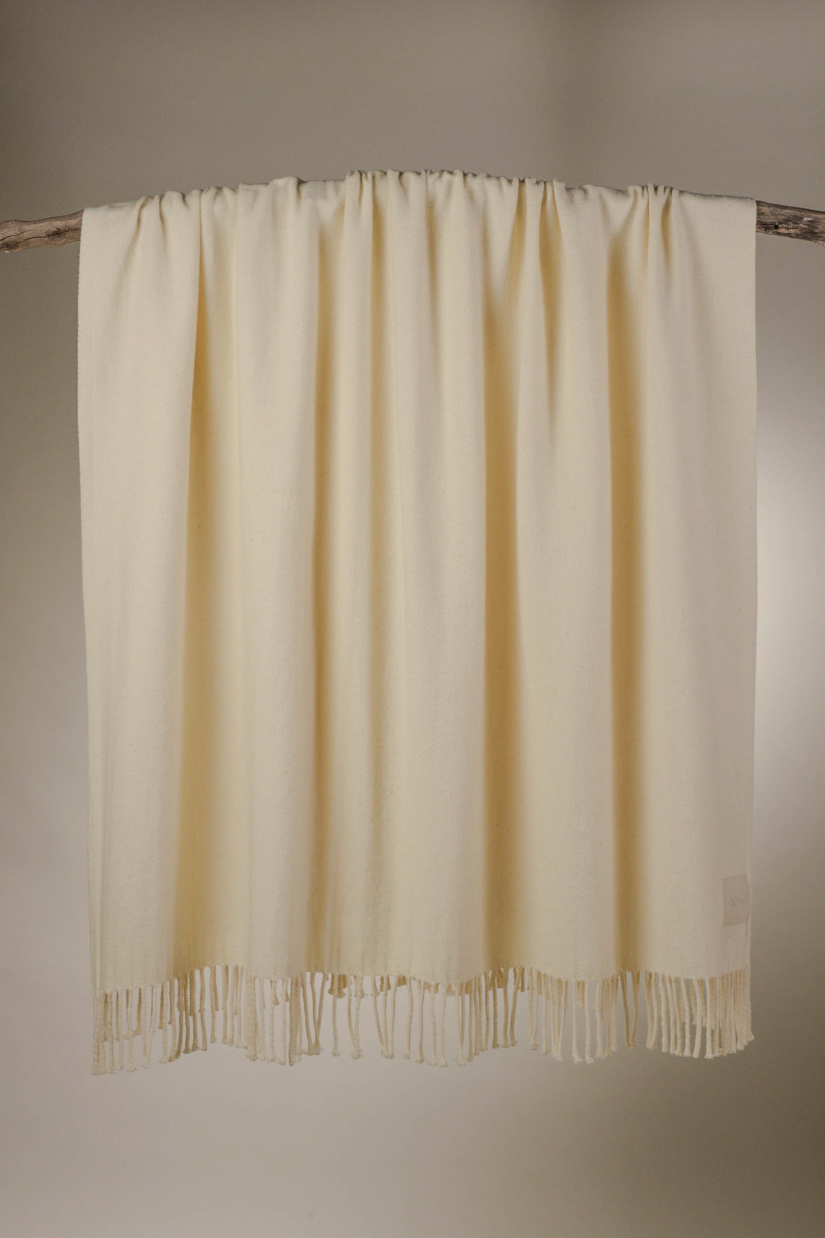 "S´ESCOLTA" BLANKET