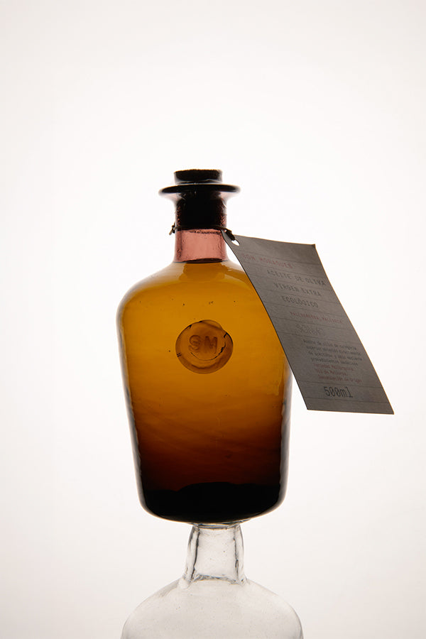 ORGANIC EXTRA VIRGIN OLIVE OIL IN HANDMADE BOTTLE