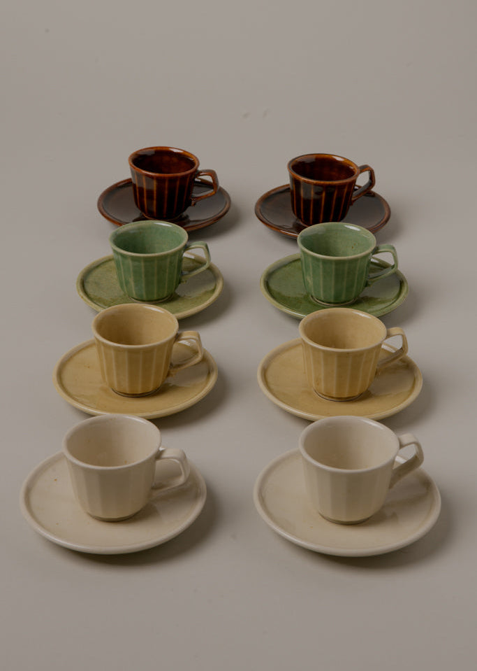 SET DE 2 TAZAS ESPRESSO Y PLATO A CONJUNTO