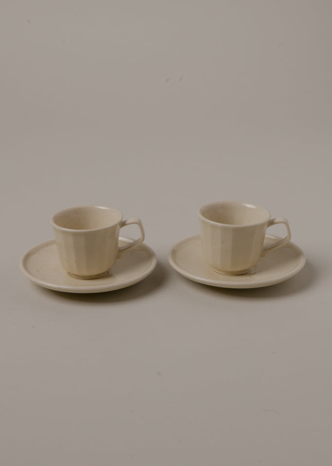 SET DE 2 TAZAS ESPRESSO Y PLATO A CONJUNTO