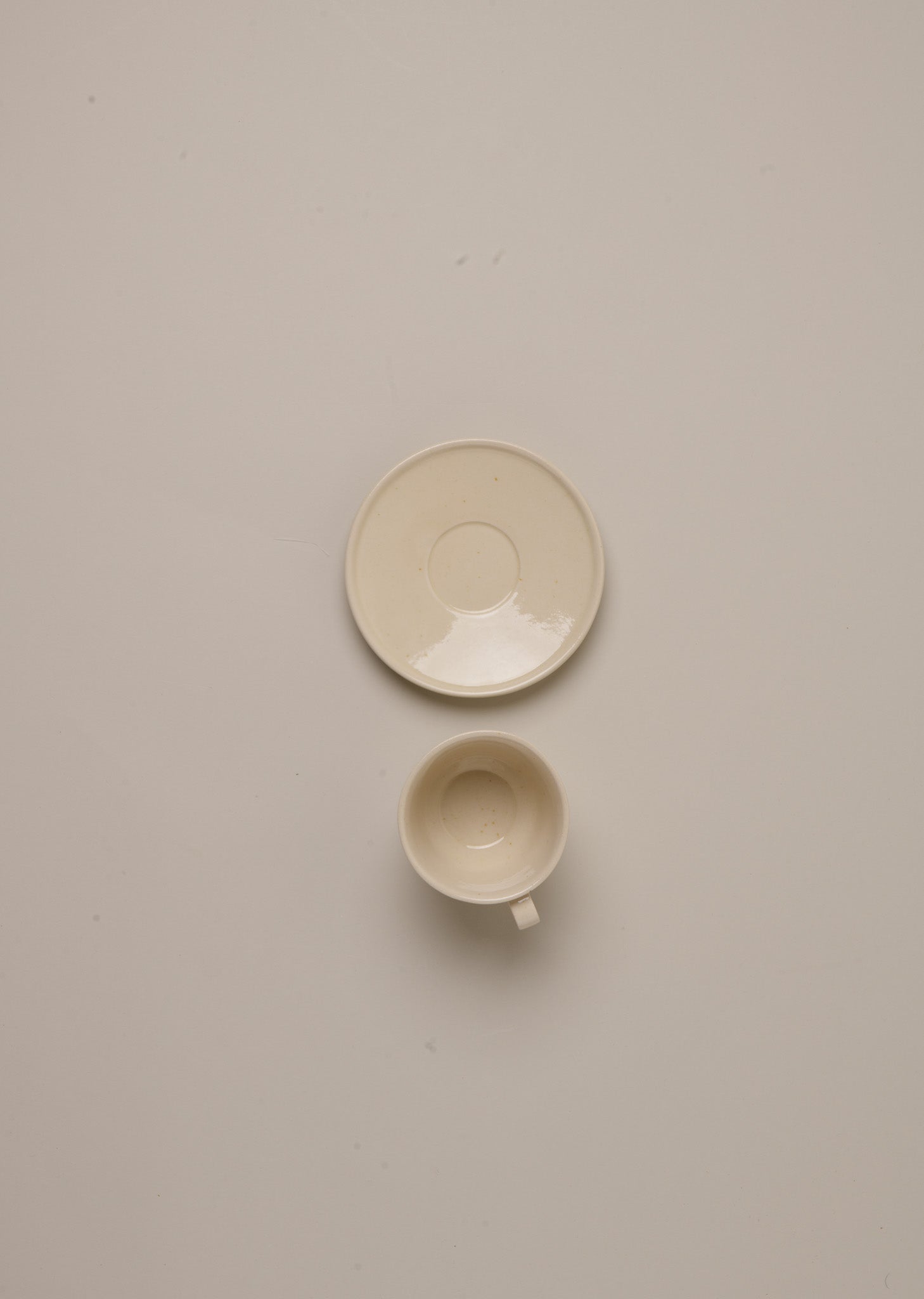 SET DE TAZA DE CAFÉ Y PLATO A CONJUNTO