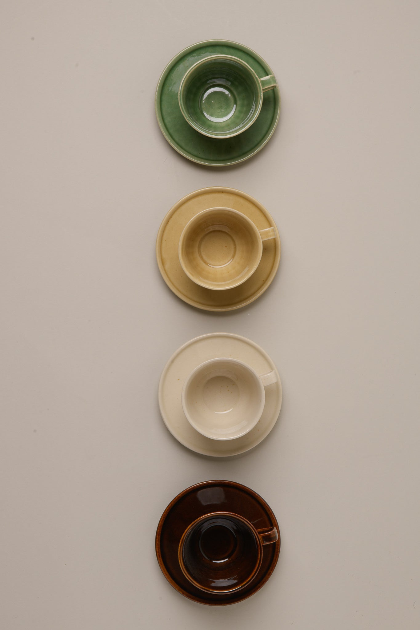 SET DE TAZA DE TÉ O CAFÉ Y PLATO A CONJUNTO