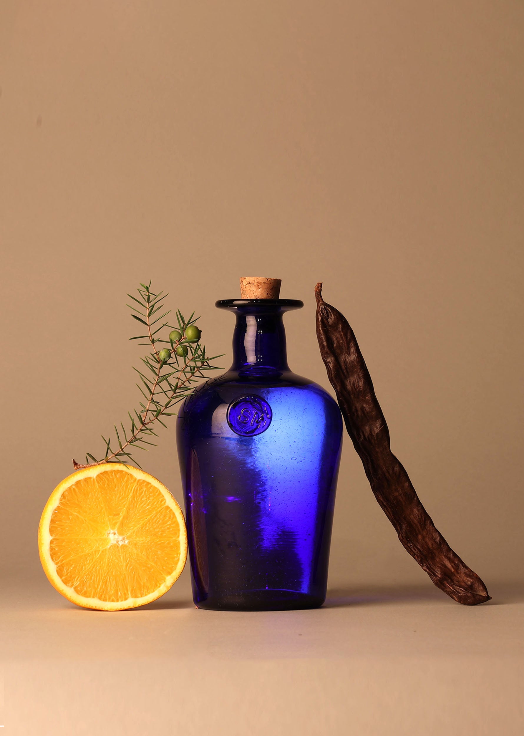  "OLD TOM" GIN IN HANDMADE BOTTLE