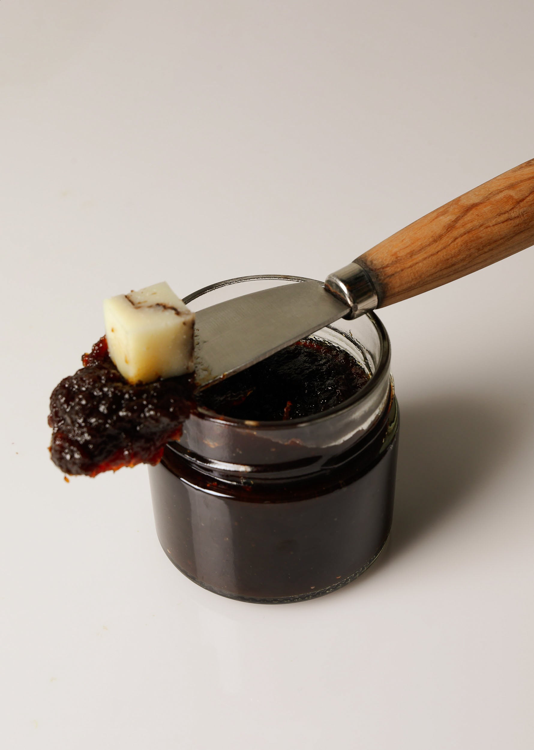 ORGANIC QUINCE AND CHILI JELLY