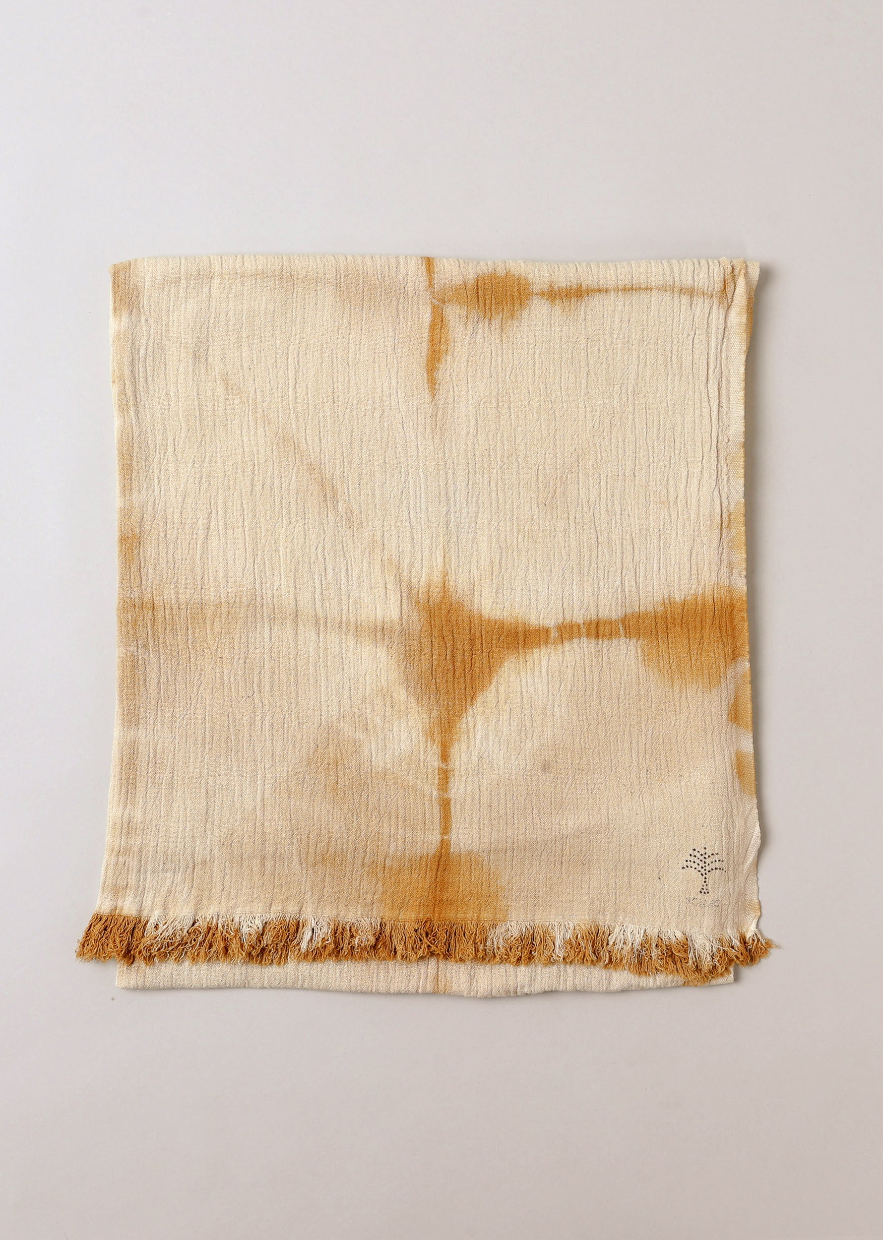 DOUBLE-CLOTH COTTON TOWEL. FOLD DYE
