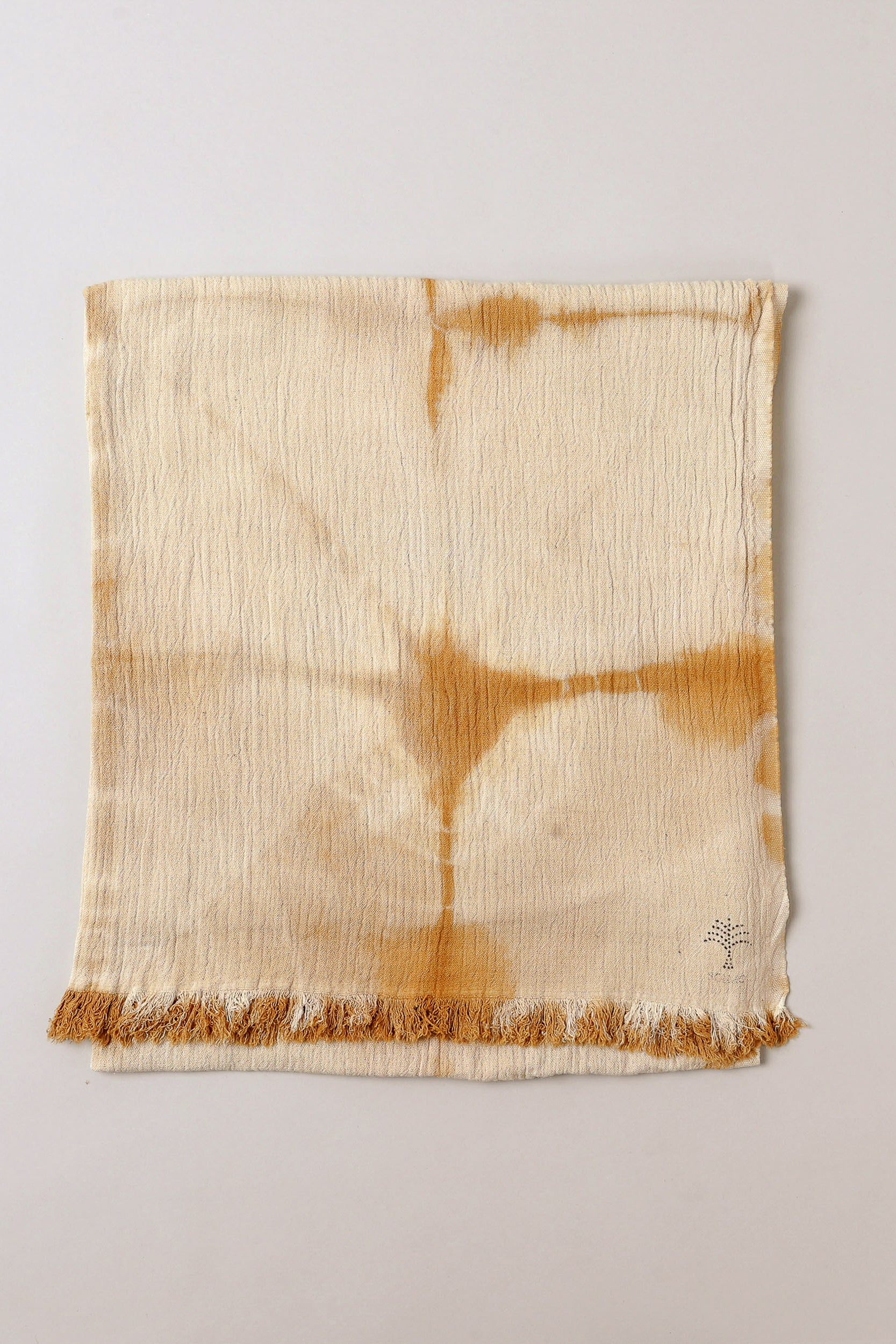 DOUBLE-CLOTH COTTON TOWEL. FOLD DYE